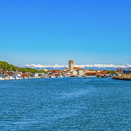 In 24418 Апартаменти